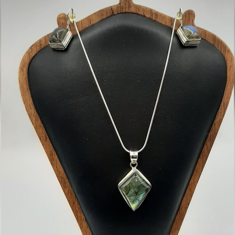 Sterling Silver Necklace Labradorite Pendant Dangle Earring Jewelry Set